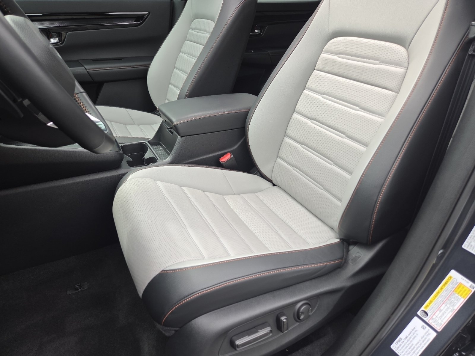 Used 2026 Honda CR-V Sport Touring image 32