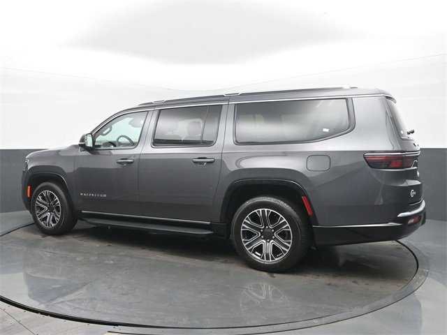 Used 2024 Jeep Wagoneer L Series II w/ Flexible Seating Group image 3
