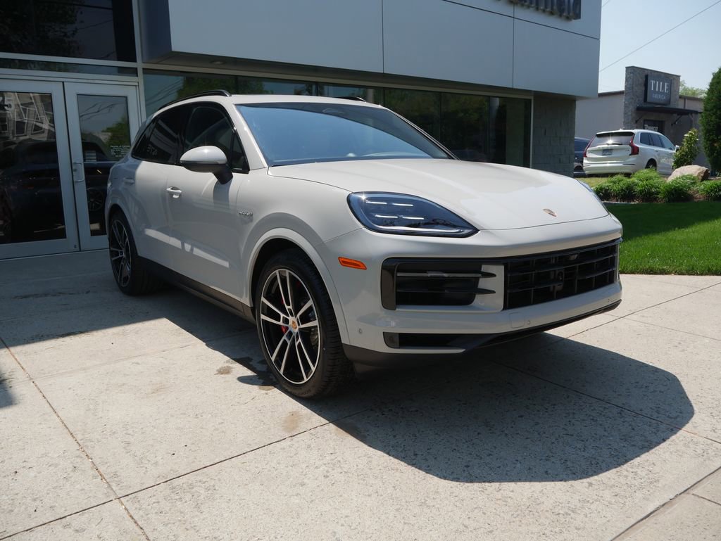 New 2026 Porsche Cayenne S AWD/4WD image 9