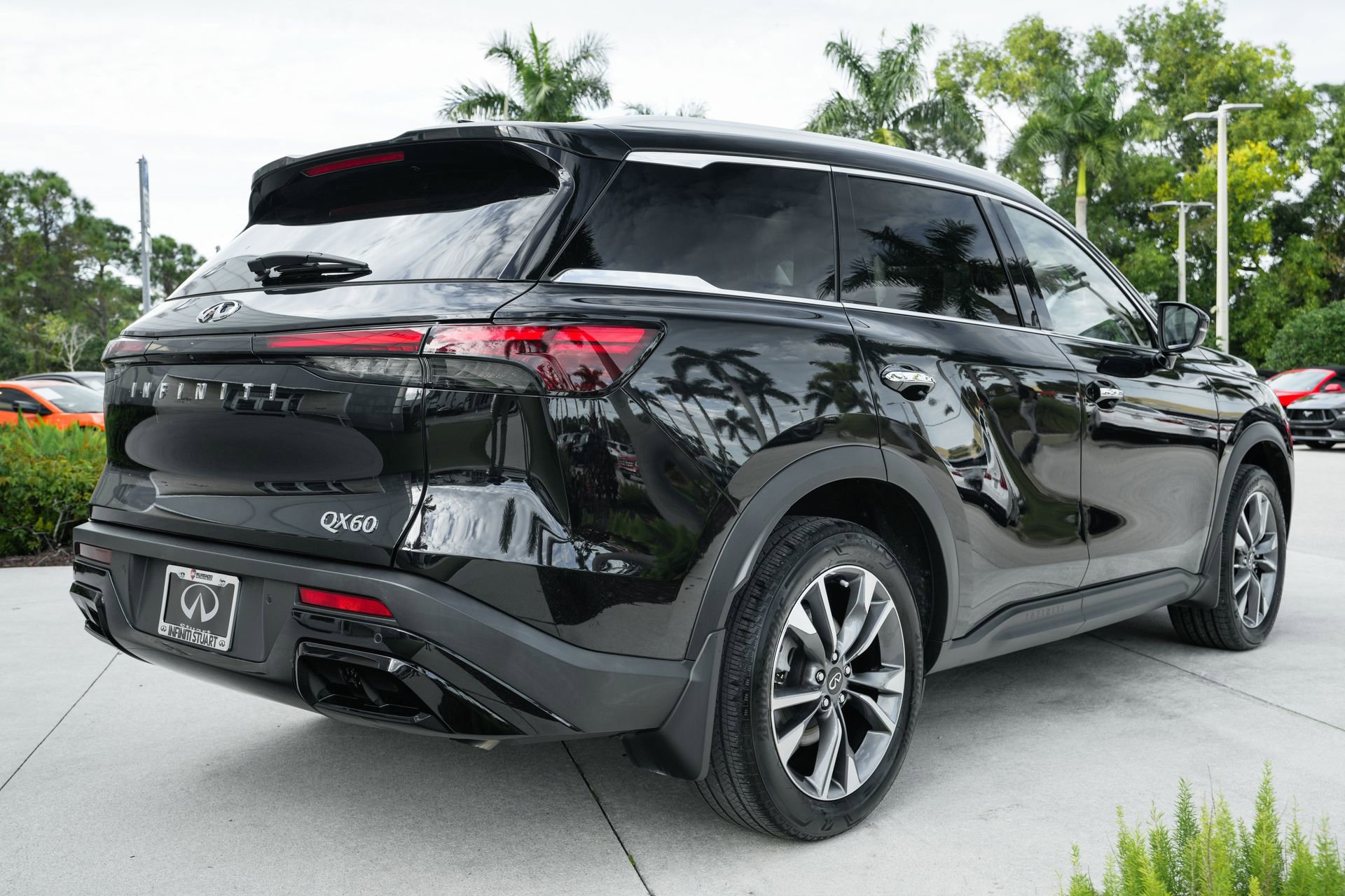 Used 2024 INFINITI QX60 Luxe image 23