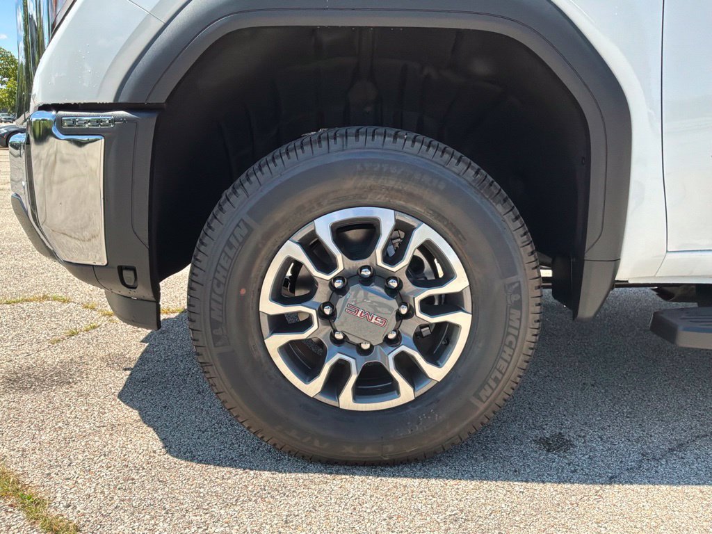 New 2026 GMC Sierra 3500 SLT AWD/4WD image 16