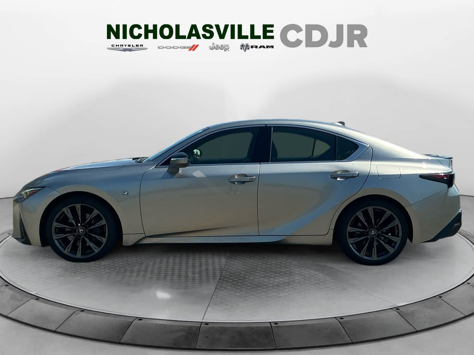 Used 2022 Lexus IS 350 F Sport AWD/4WD image 2