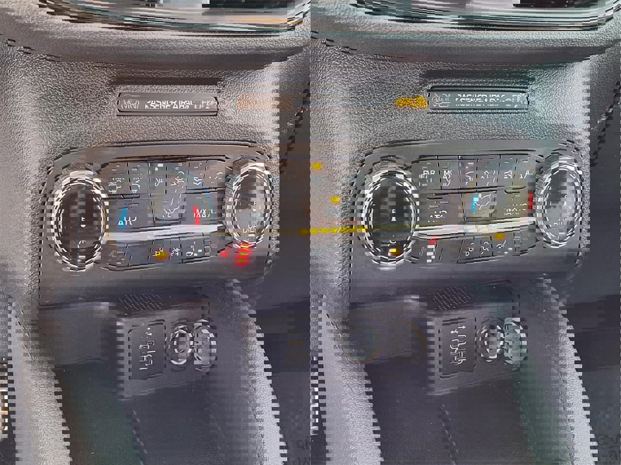 Used 2024 Ford Escape ST-Line image 21