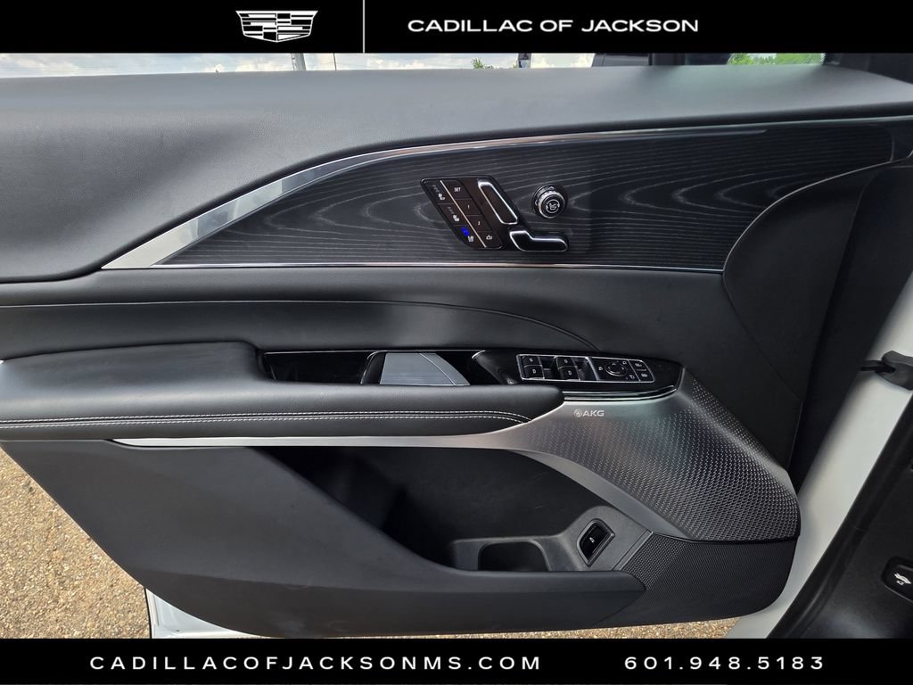 Certified 2024 Cadillac Lyriq Luxury RWD image 20