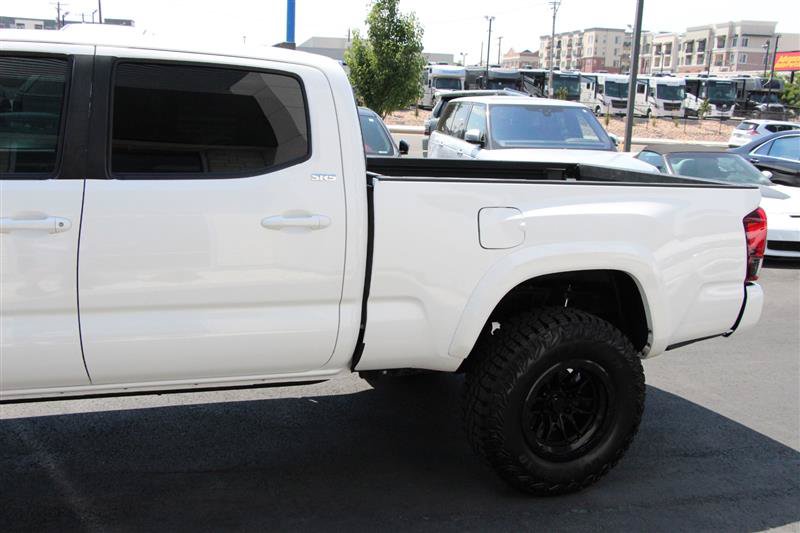 Used 2019 Toyota Tacoma SR5 AWD/4WD image 6