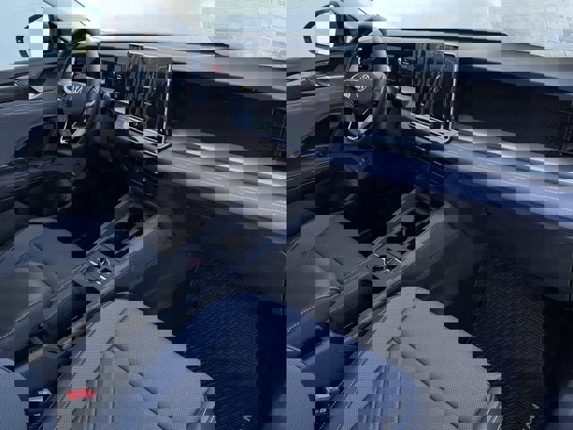 New 2025 Volkswagen Tiguan SE image 20