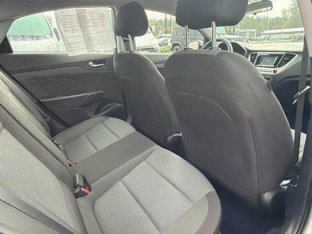 Used 2022 Hyundai Accent SE FWD image 12