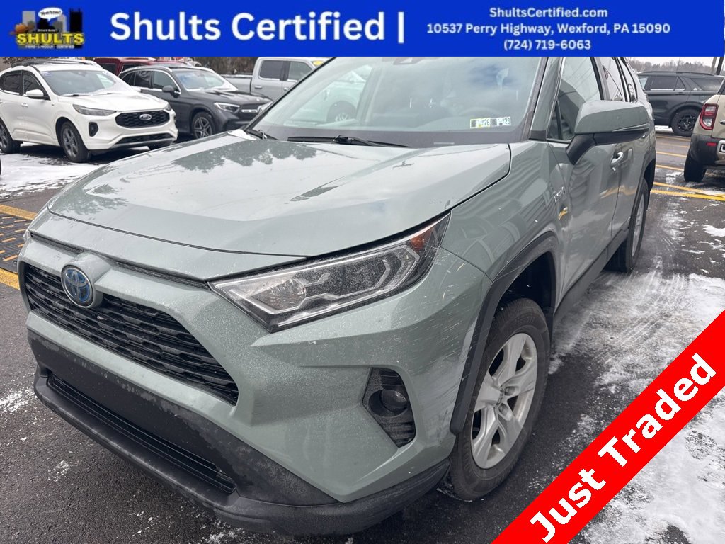 Used 2021 Toyota RAV4 XLE w/ Convenience Package image 1