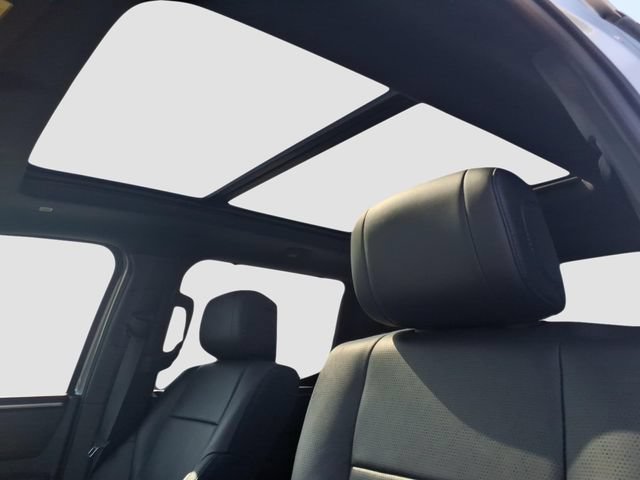 Used 2025 Toyota Tundra Platinum AWD/4WD image 17