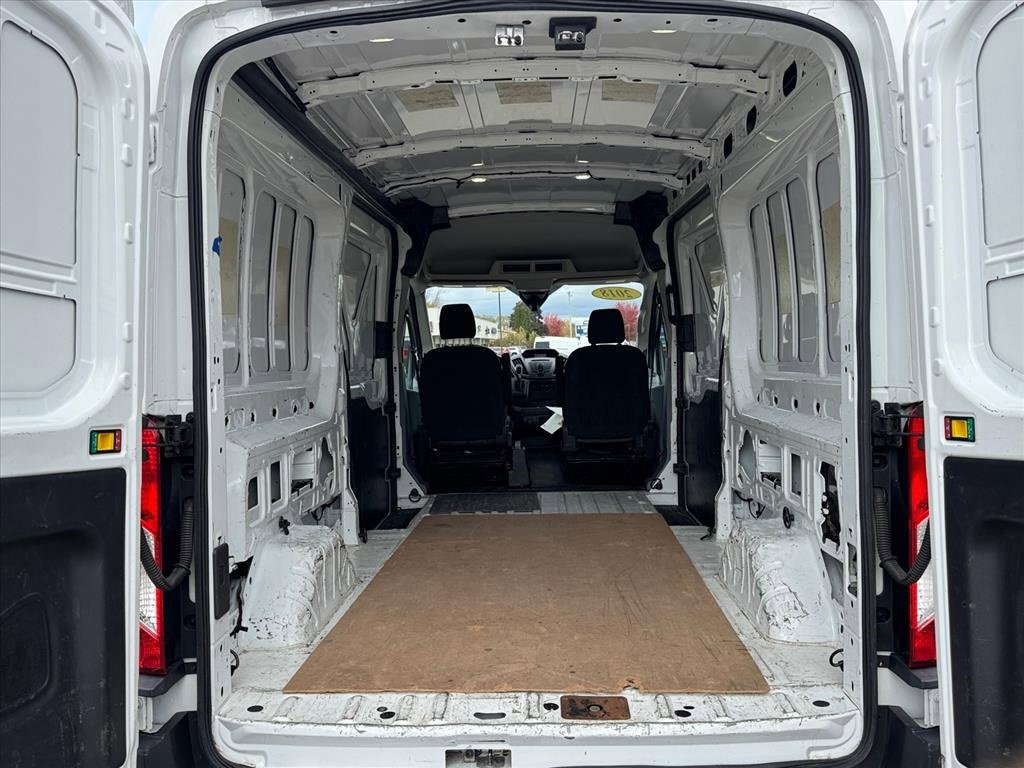 Used 2018 Ford Transit 250 148 Medium Roof image 7