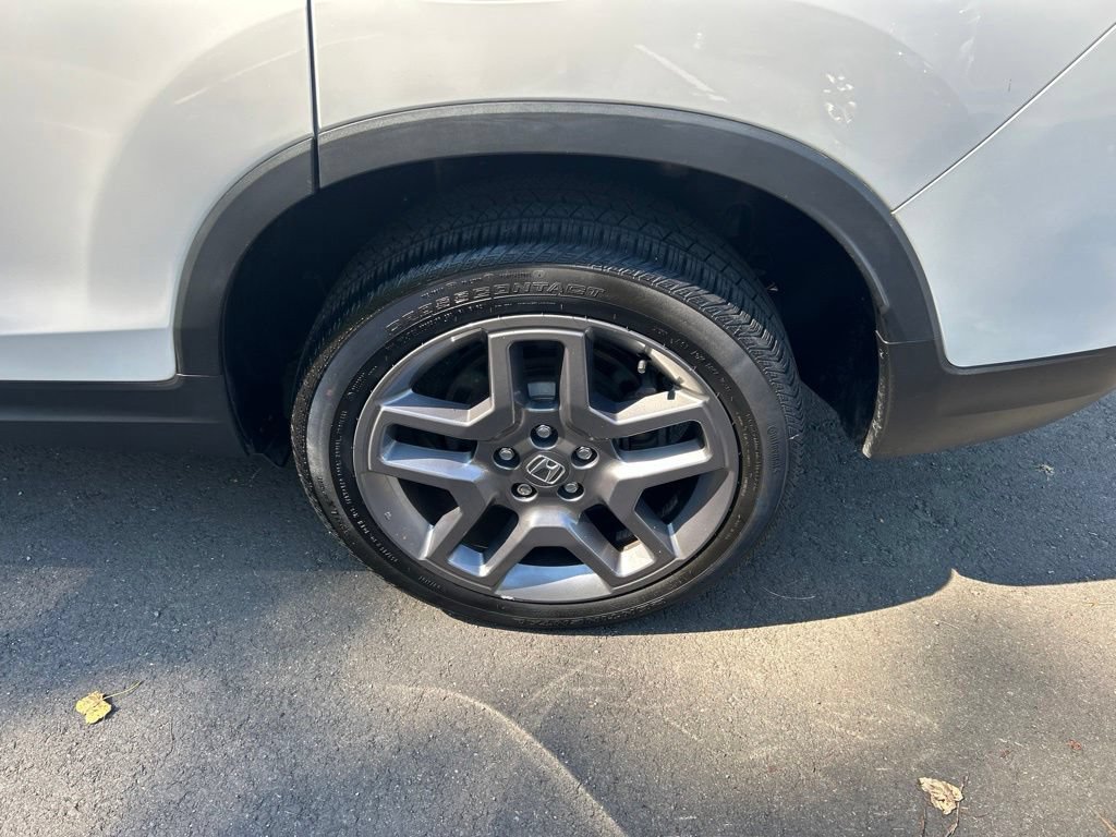 Used 2023 Honda Passport EX-L image 10