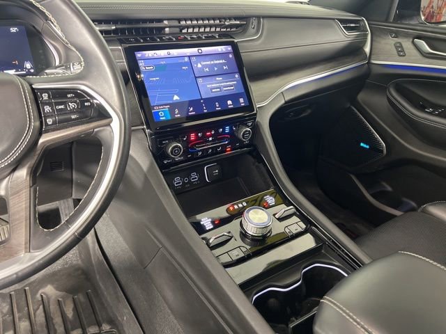 Used 2022 Jeep Grand Cherokee L Overland w/ Luxury Tech Group IV image 27