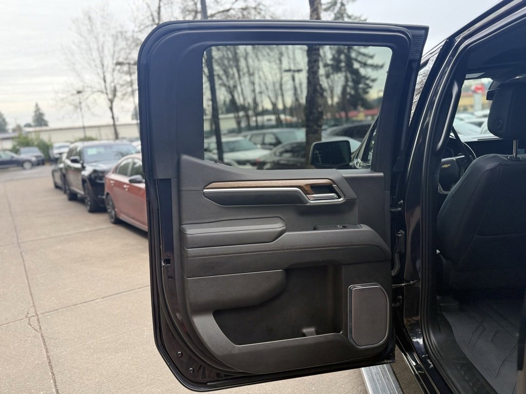 Used 2022 Chevrolet Silverado 1500 High Country w/ High Country Premium Package image 25