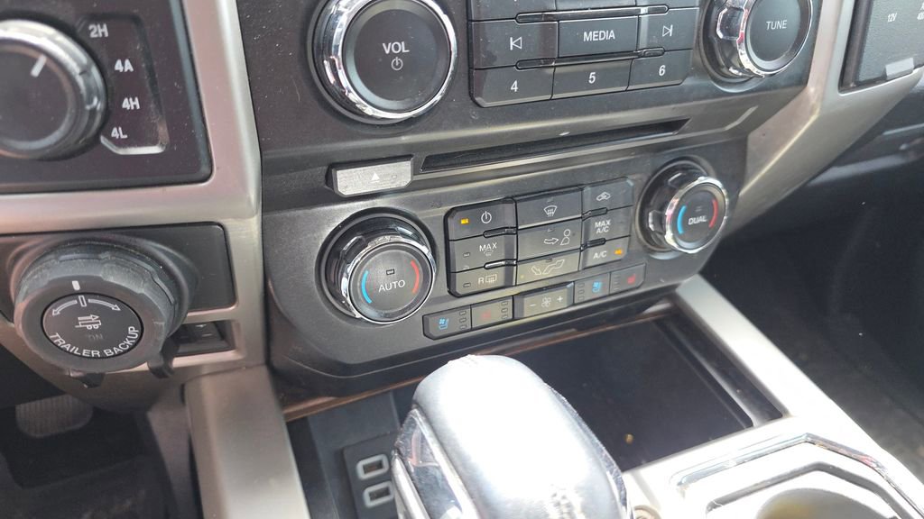 Used 2018 Ford F150 Lariat AWD/4WD image 19
