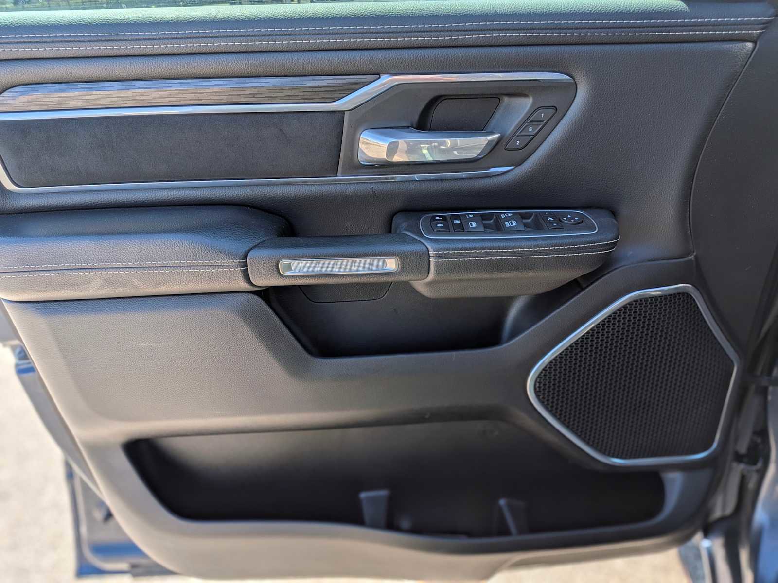 Used 2024 RAM 1500 Laramie image 16