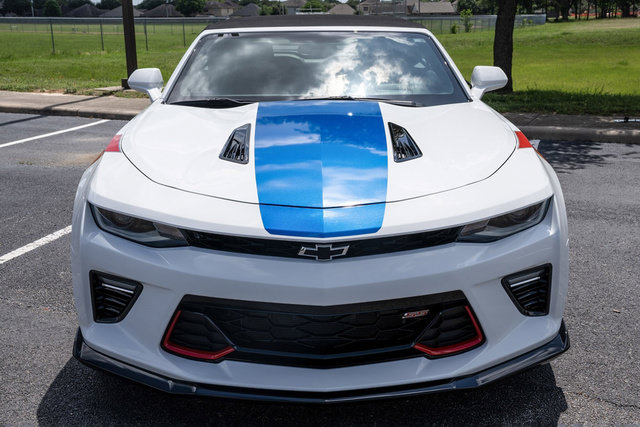 Used 2017 Chevrolet Camaro SS RWD image 22
