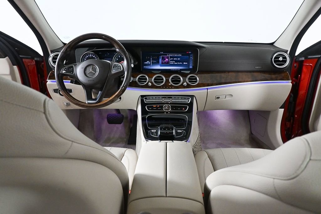 Used 2017 Mercedes-Benz E 300 4MATIC image 17