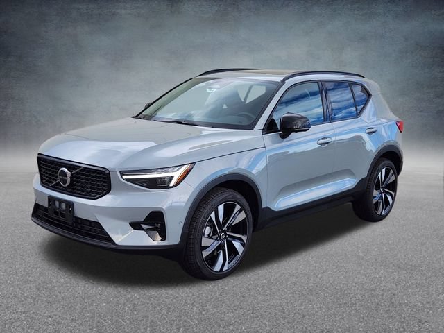 New 2026 Volvo XC40 B5 Ultra w/ Climate Package AWD/4WD image 3