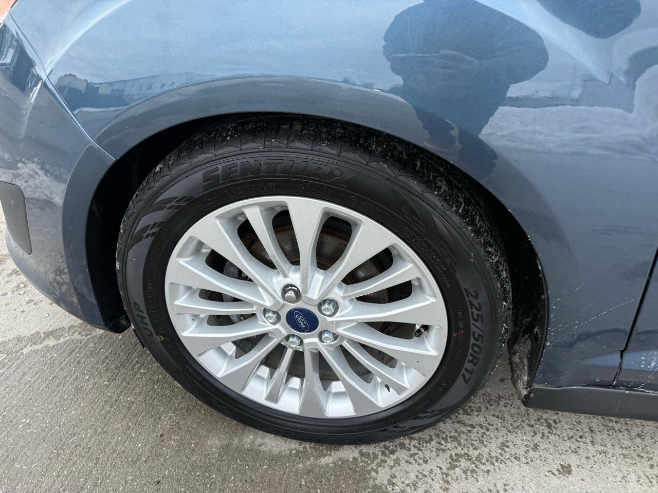 Used 2018 Ford C-MAX SE w/ Cold Weather Package image 9