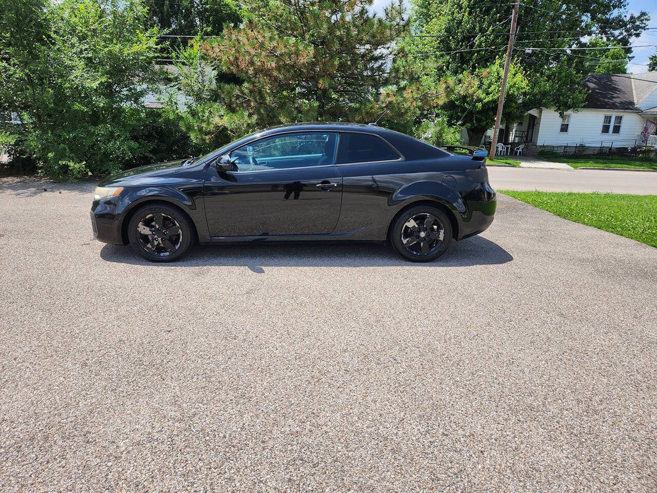 Used 2011 Kia Forte Koup EX FWD image 4