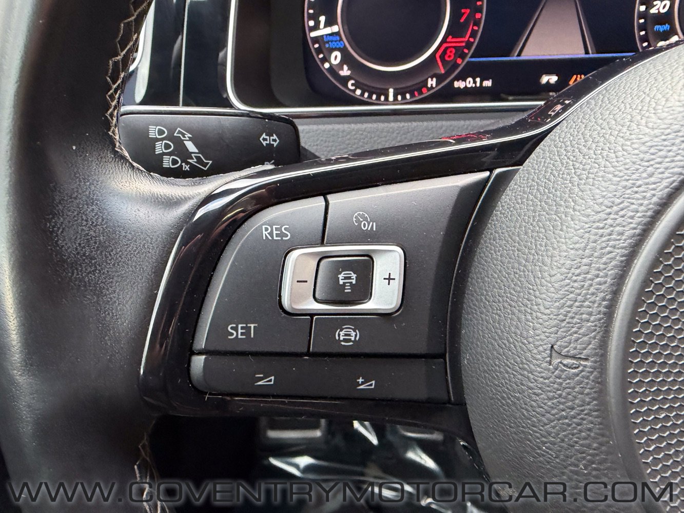 Used 2019 Volkswagen Golf R 4-Door image 27