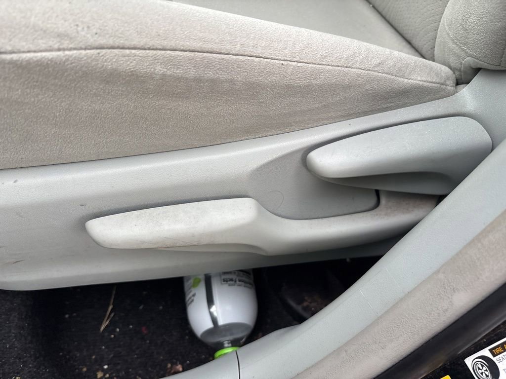 Used 2015 Toyota Prius Three image 17