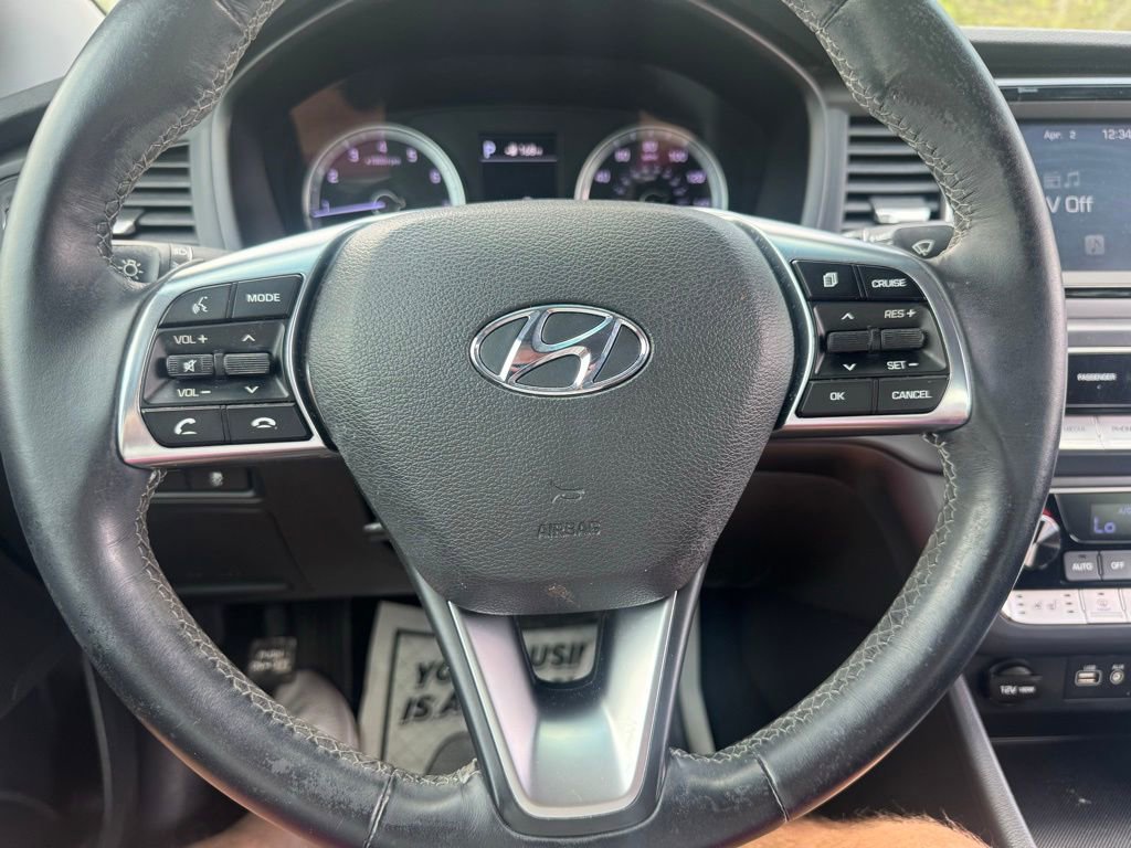 Used 2018 Hyundai Sonata Limited image 15