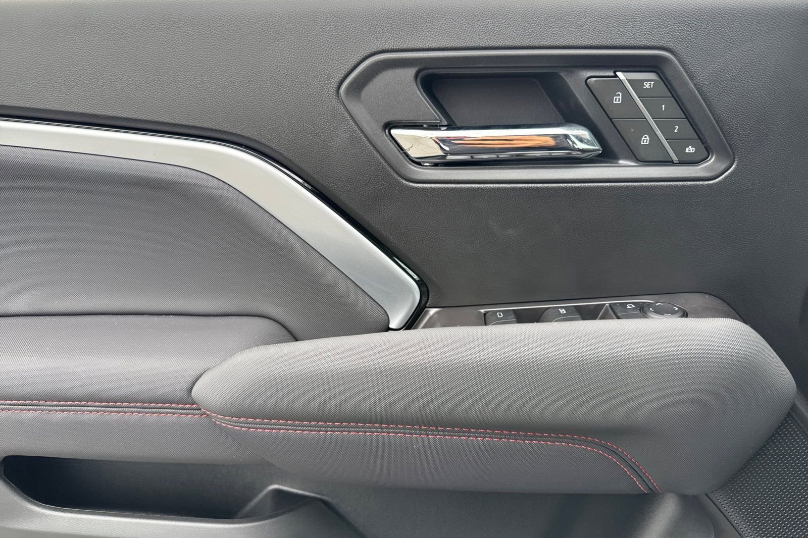 New 2025 Chevrolet Colorado Z71 w/ Technology Package image 24