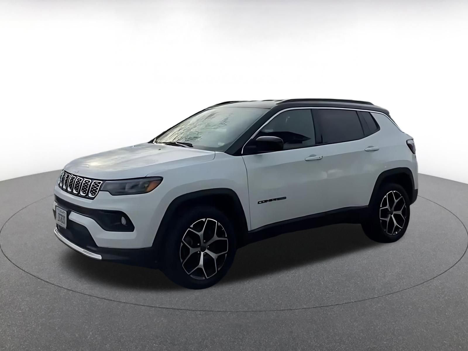 Used 2025 Jeep Compass Limited image 7