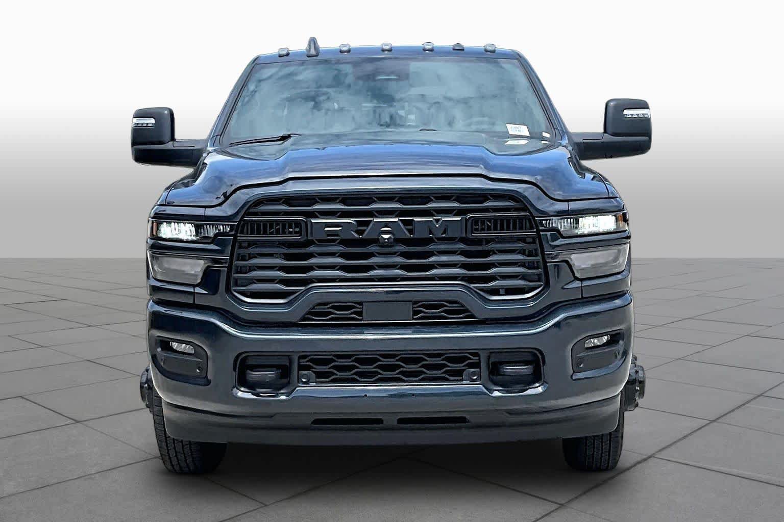 New 2026 RAM 3500 Big Horn AWD/4WD image 4