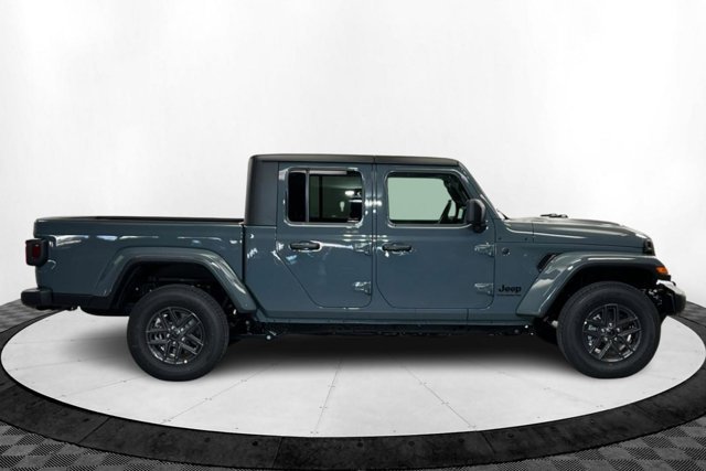 New 2025 Jeep Gladiator Sport AWD/4WD image 6