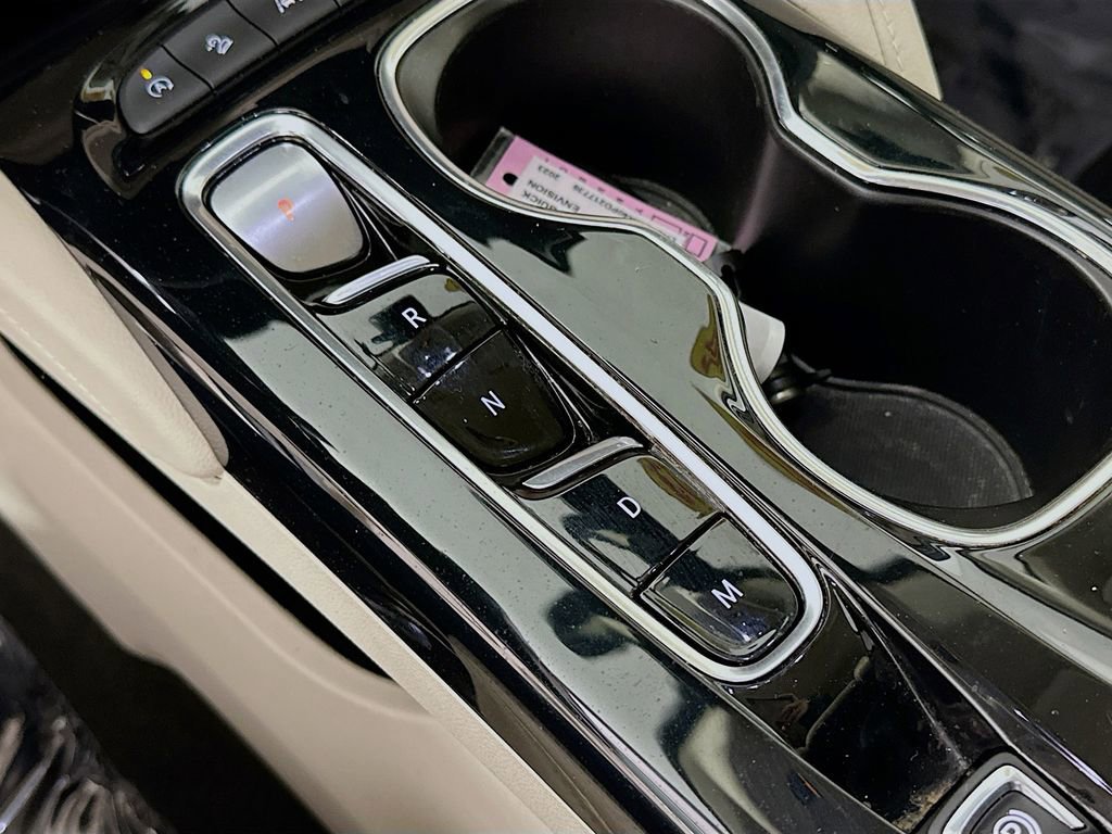 Used 2023 Buick Envision Preferred image 22