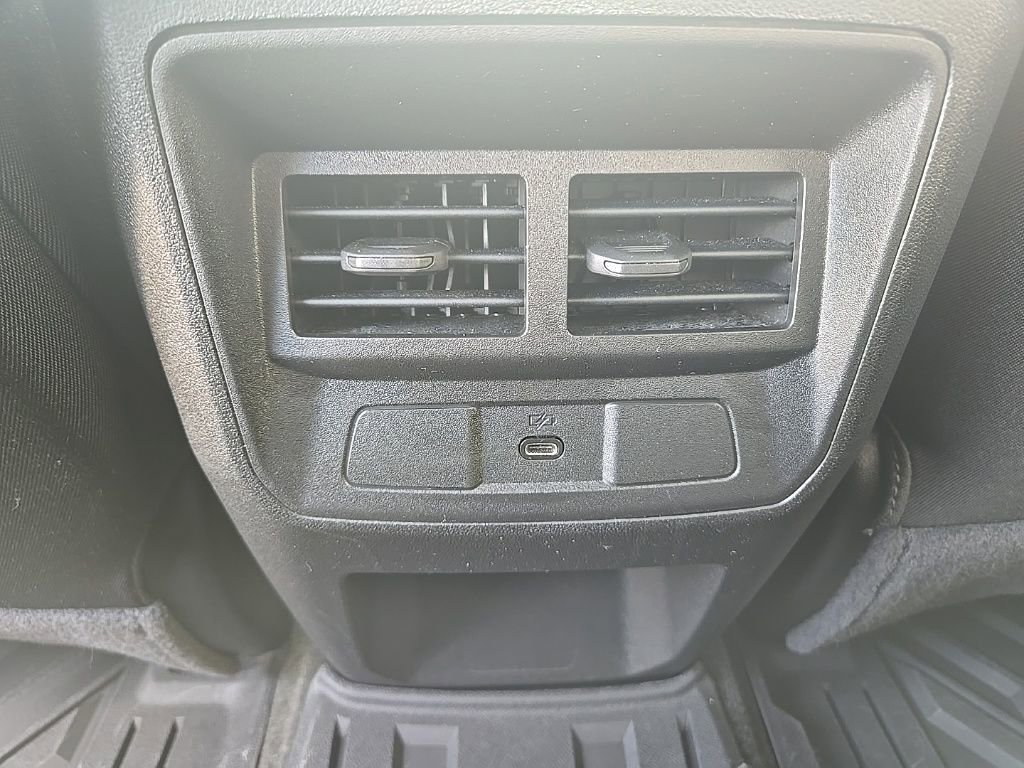 Used 2024 Chevrolet Colorado LT w/ LT Convenience Package image 29