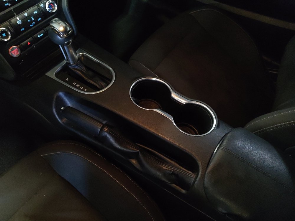 Used 2019 Ford Mustang EcoBoost image 26