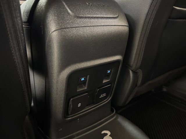 Used 2024 Ford Bronco Wildtrak image 22