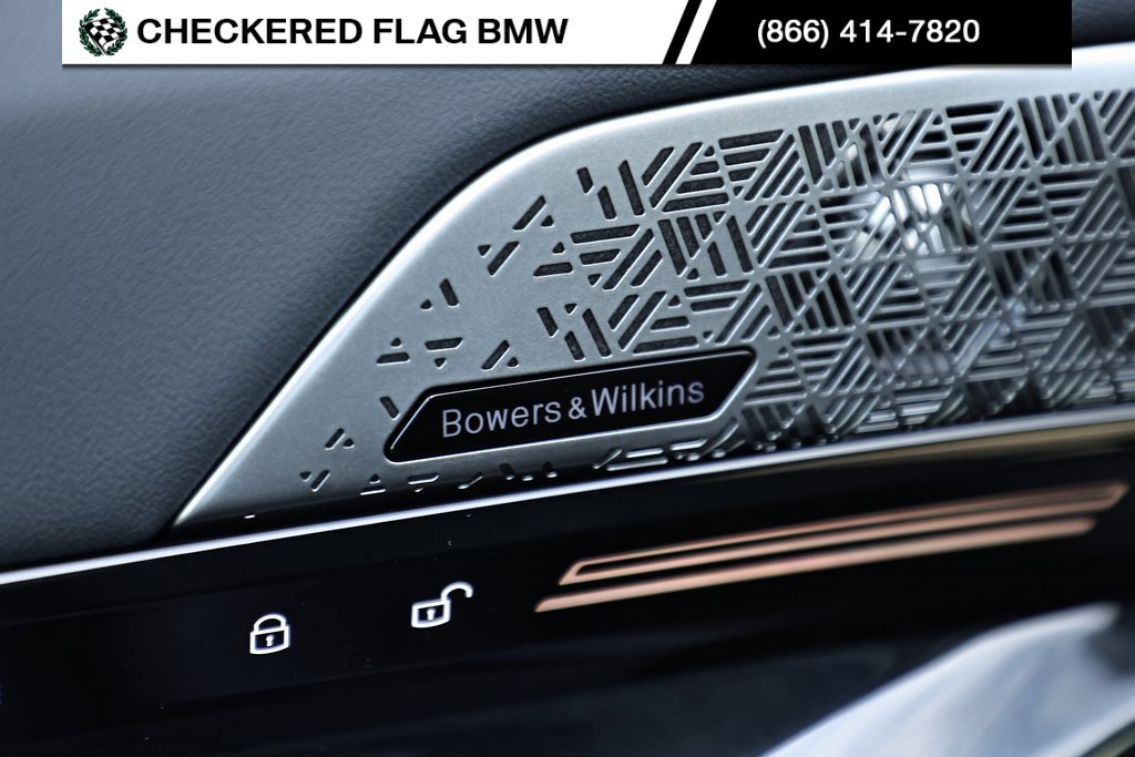 Certified 2025 BMW 530i w/ Premium Package image 17