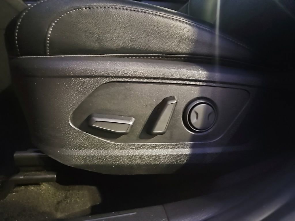 Used 2024 Kia Sportage EX image 17