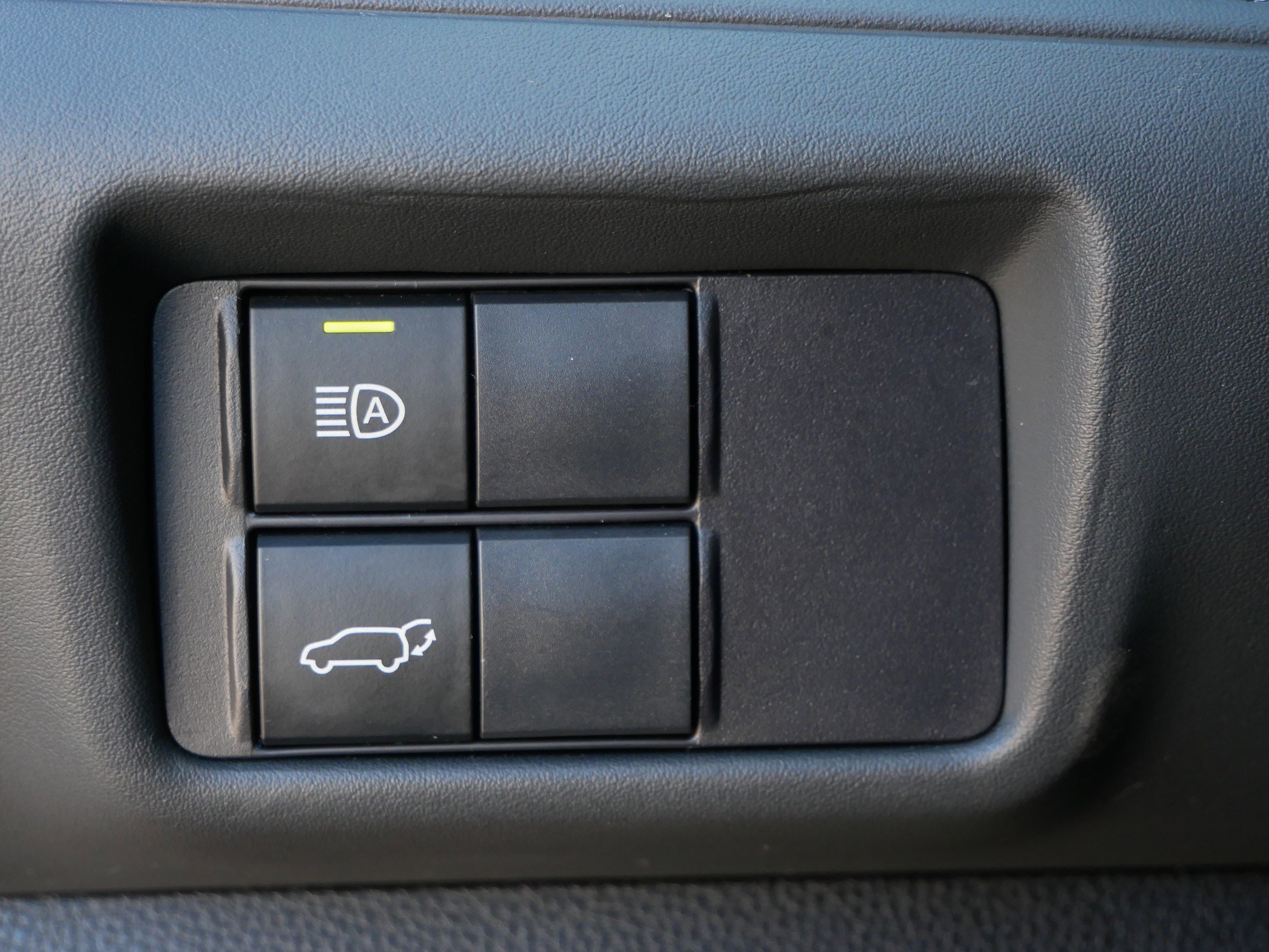 Used 2022 Toyota Highlander XLE image 33