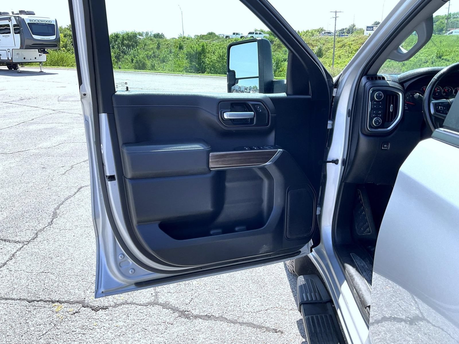 Certified 2021 Chevrolet Silverado 1500 RST AWD/4WD image 9