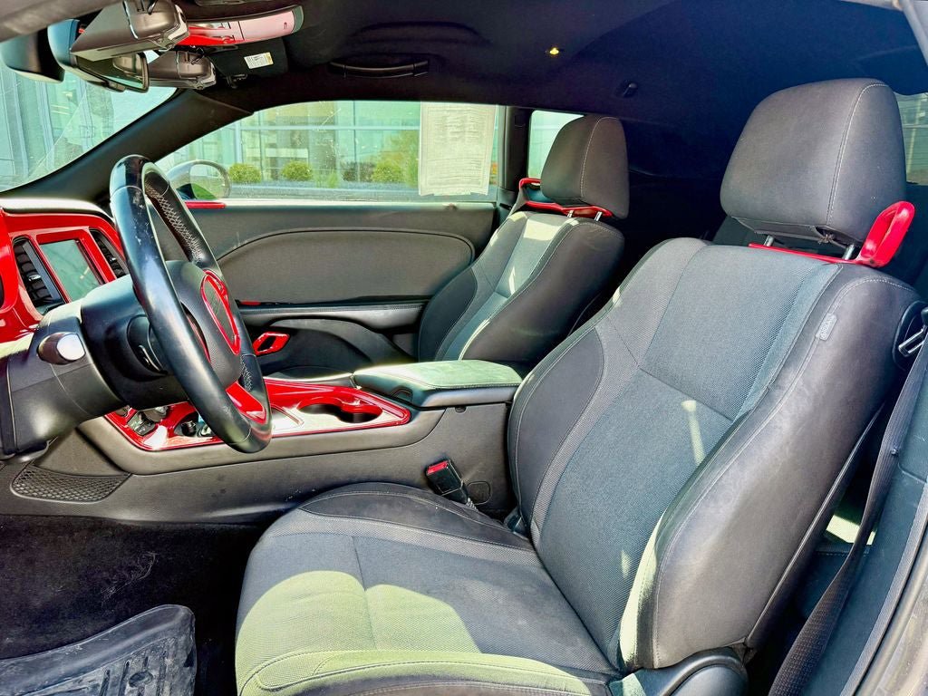 Used 2015 Dodge Challenger SXT w/ Sound Group RWD image 10