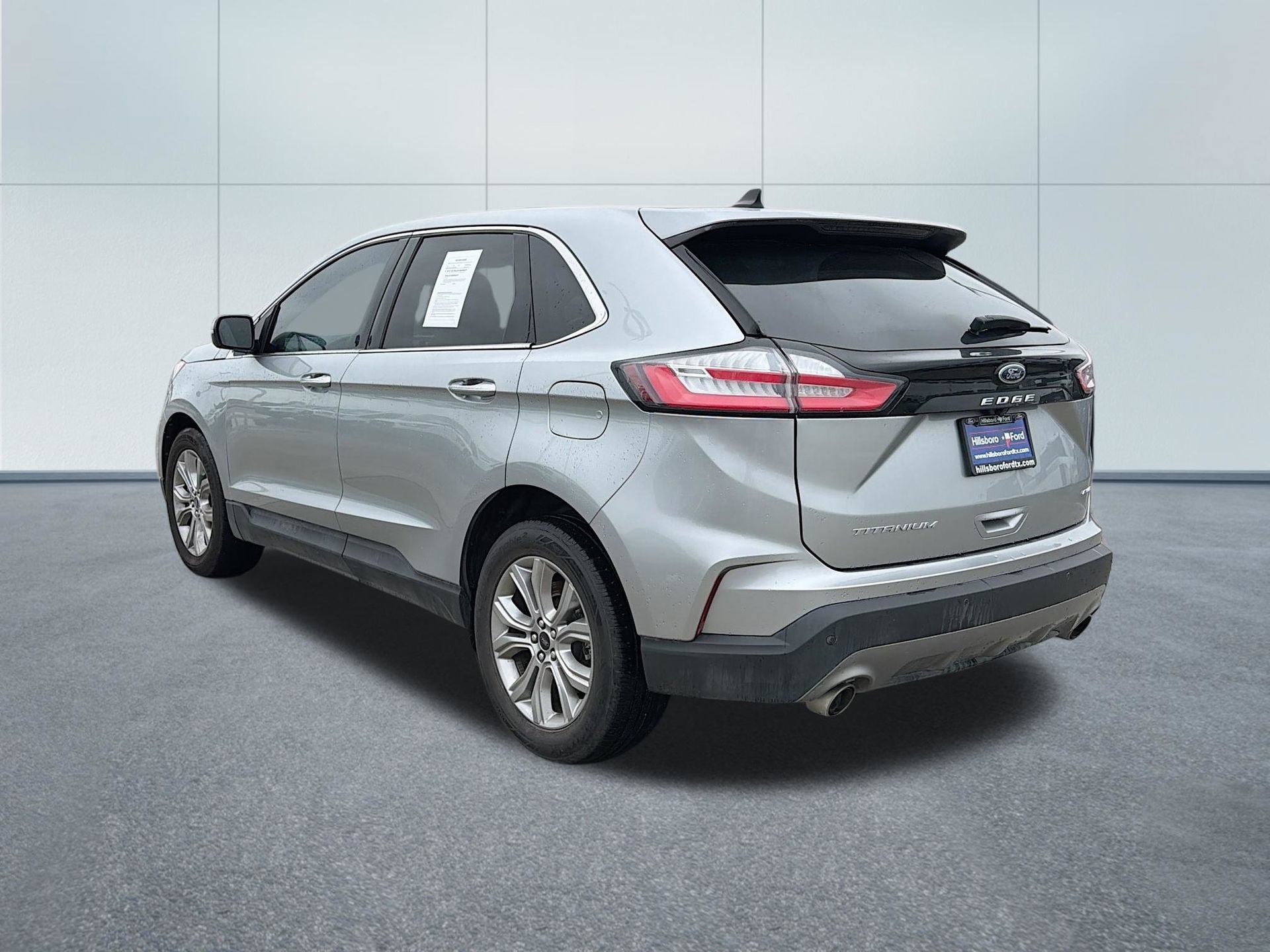 Used 2023 Ford Edge Titanium AWD/4WD image 9
