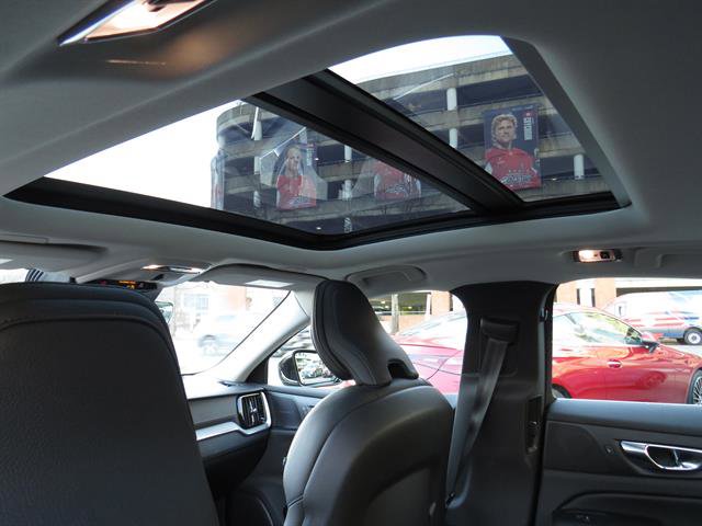 Used 2020 Volvo S60 T6 Inscription w/ Protection Package Premier image 23