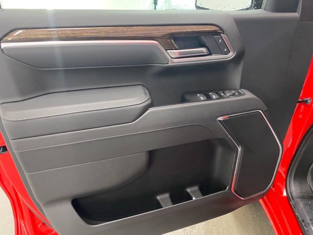New 2025 GMC Sierra 1500 Elevation image 11