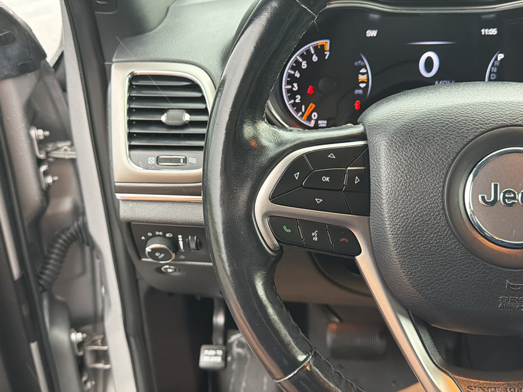 Used 2019 Jeep Grand Cherokee Limited AWD/4WD image 30