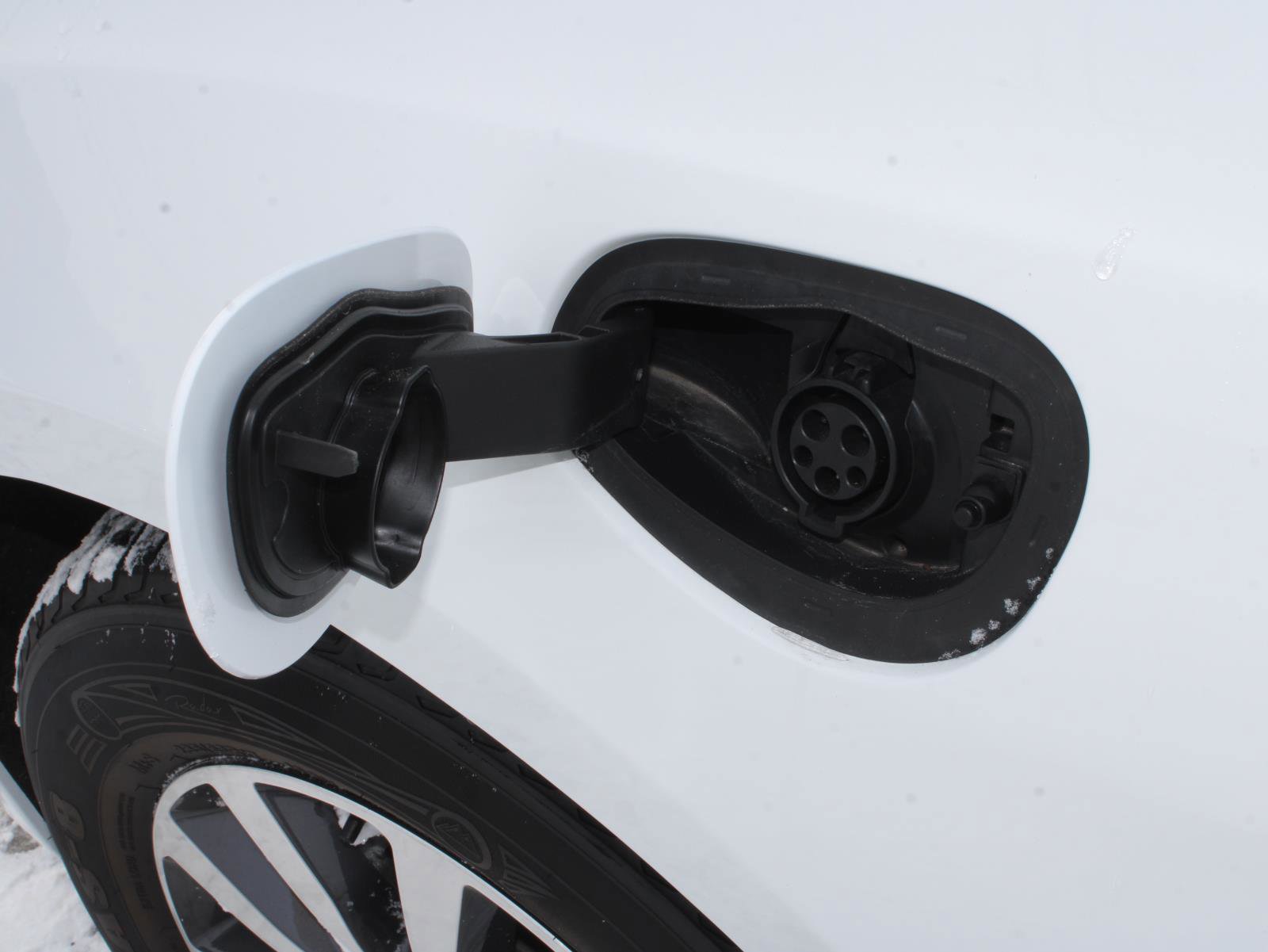 Used 2023 Chrysler Pacifica Limited image 5