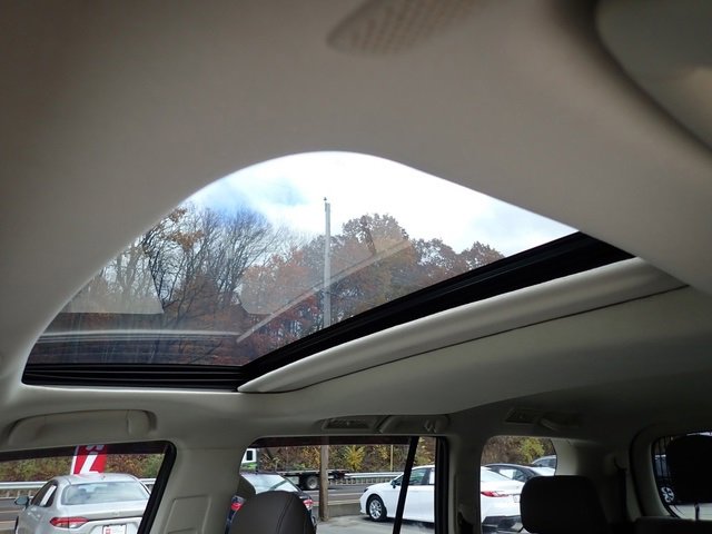 Used 2022 Lexus GX 460 Premium w/ Premium Plus Package image 24