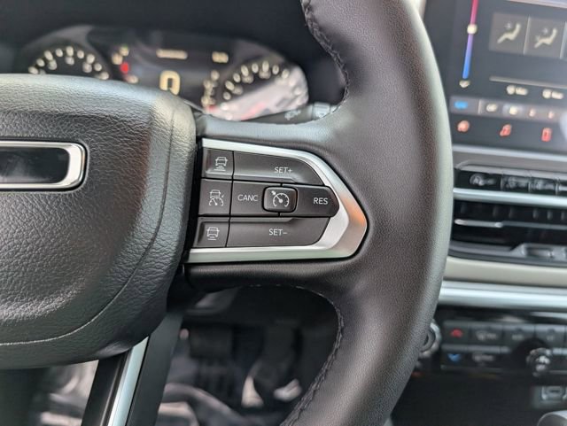 Used 2024 Jeep Compass Limited image 12