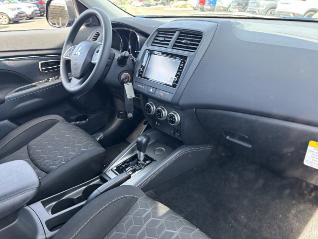 New 2027 Mitsubishi Outlander Sport FWD image 8