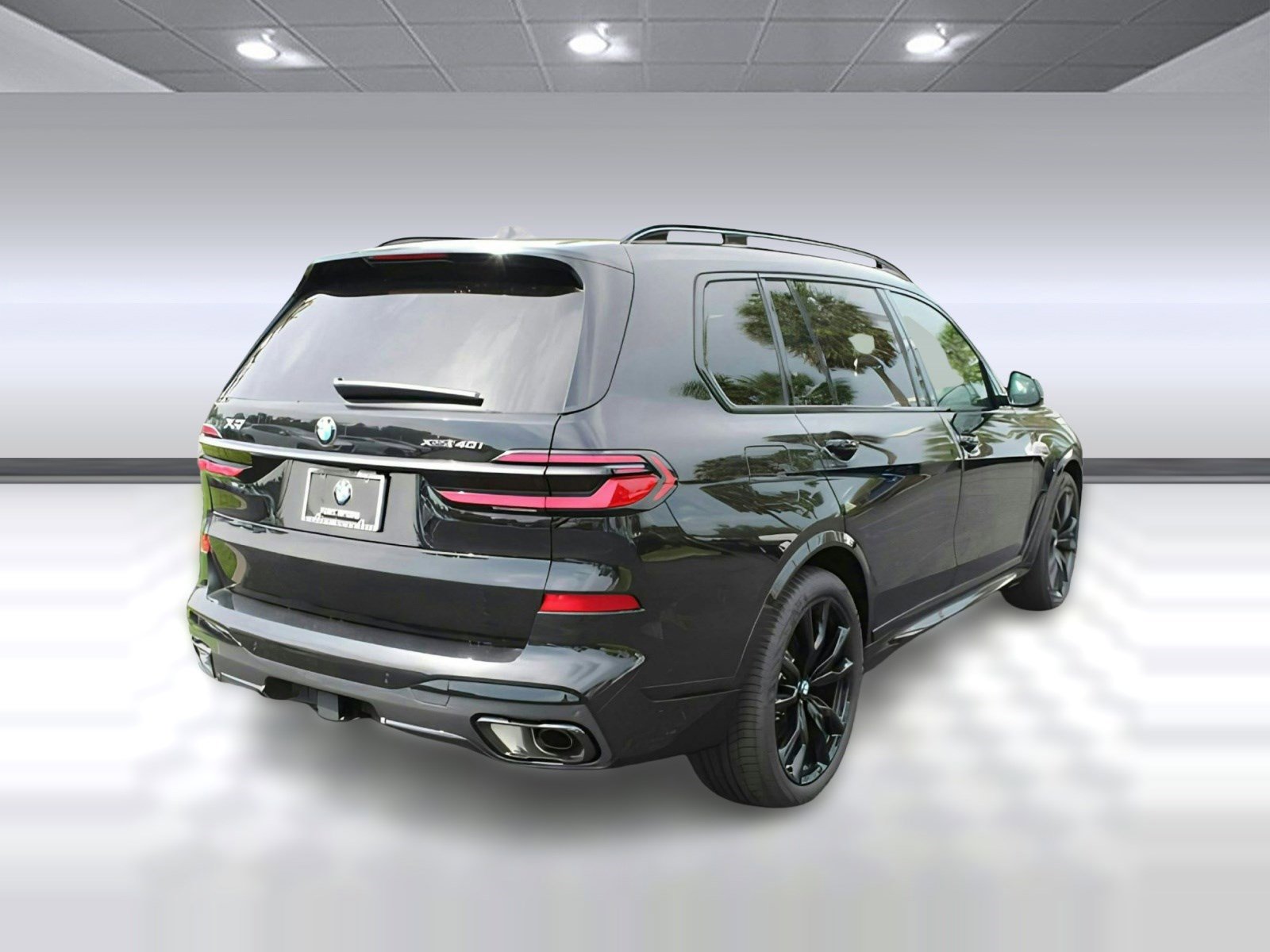 Used 2026 BMW X7 xDrive40i w/ M Sport Package image 9