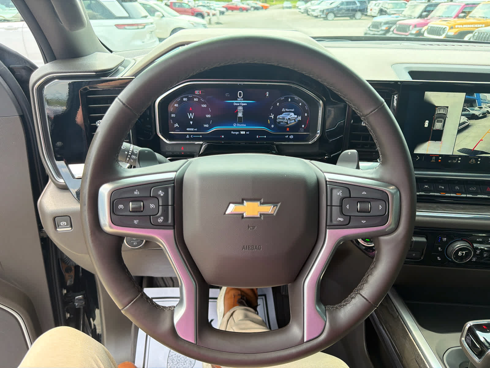 Used 2025 Chevrolet Silverado 1500 LTZ w/ LTZ Premium Package AWD/4WD image 16